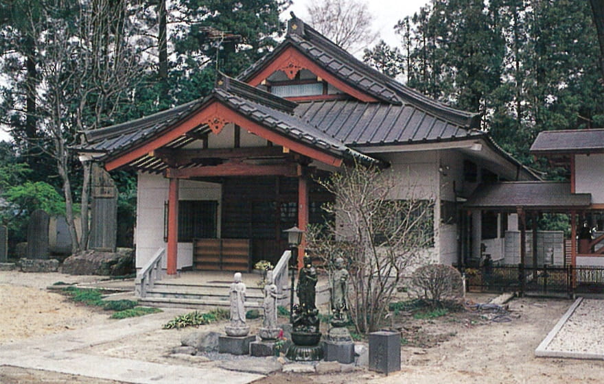 位牌堂並檀信徒会館